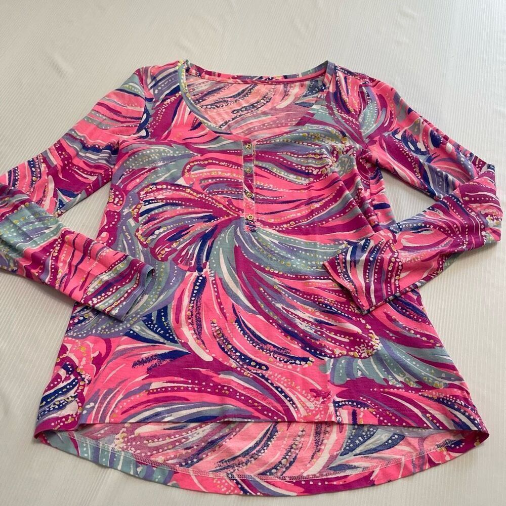 Lilly Pulitzer Sorella Henley Oh My Guava Long Sleeve Shirt Size XS